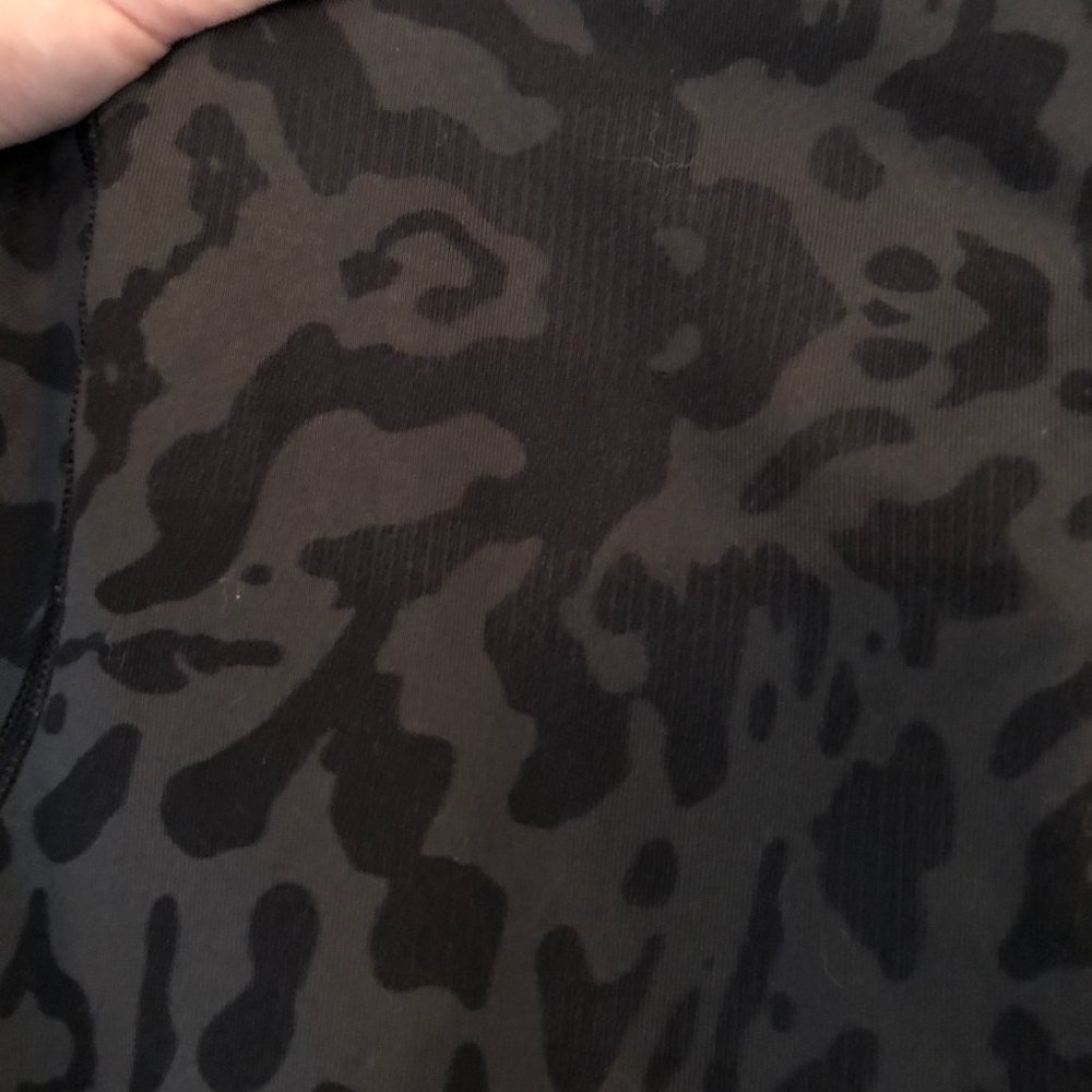 Lulu Lemon Hoodie - Picture 4 of 4